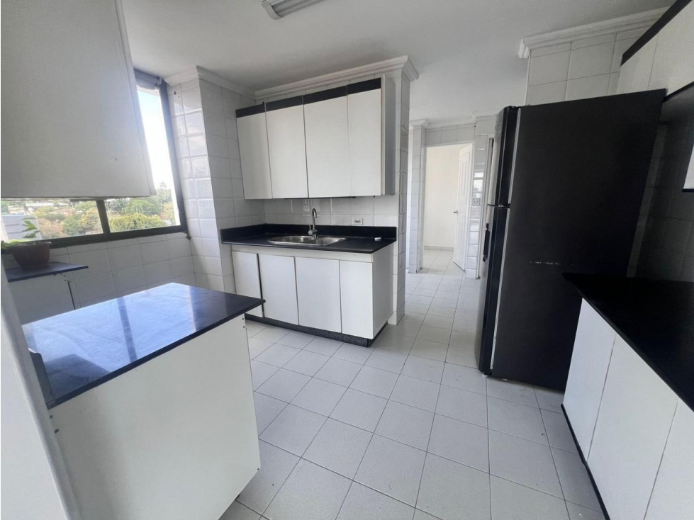 SEA CONFIABLE REMATA APARTAMENTO PH VISTA TOWER — foto 4
