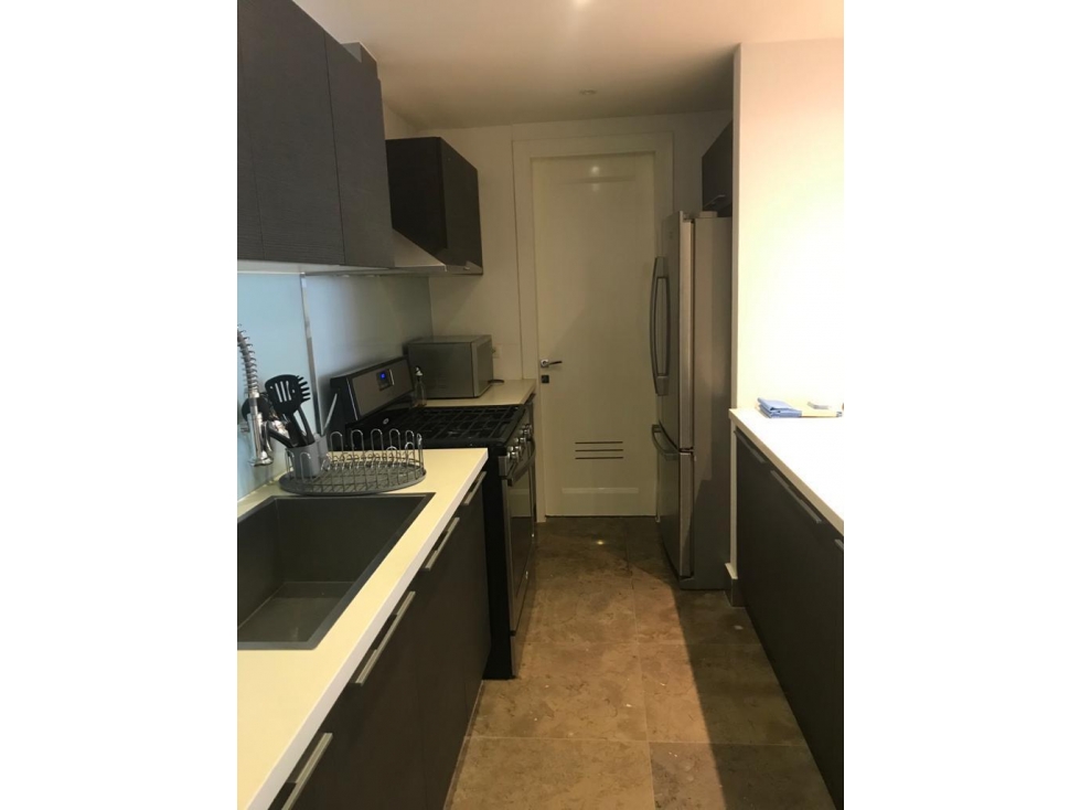 SEA CONFIABLE VENDE APARTAMENTO EN PH YOO 2 RECAMARAS — foto 4