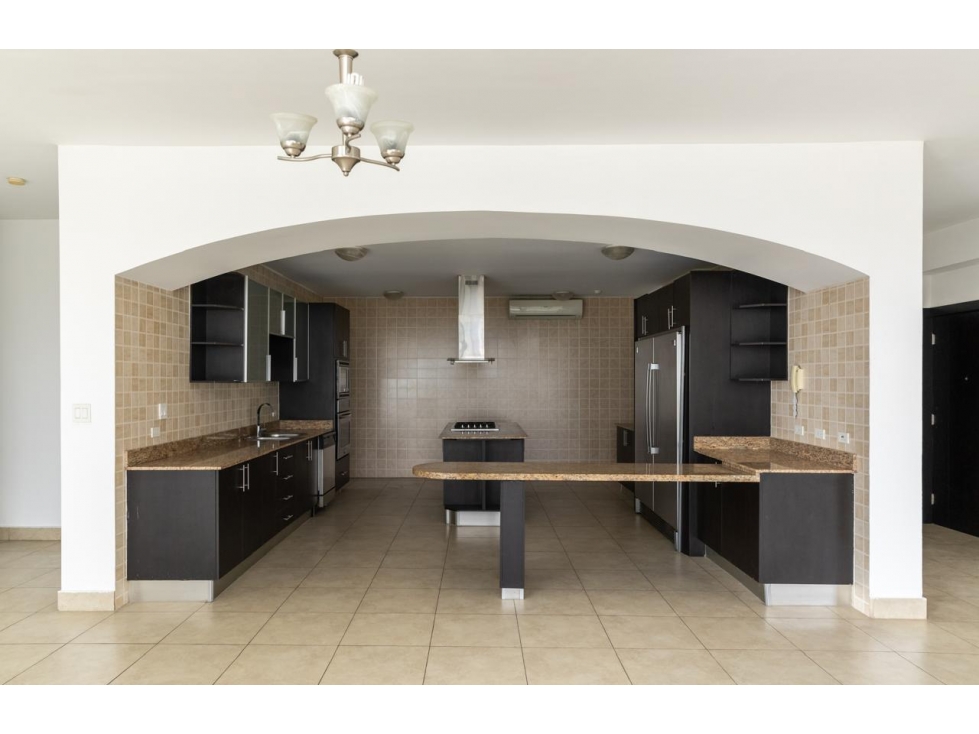 SEA CONFIABLE VENDE APARTAMENTO EN PH AMADOR HEIGHTS 3 RECAMARAS — foto 4