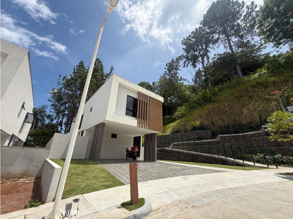 SEA CONFIABLE VENDE HERMOSA CASA EN ALBROOK9 EN ANCON — foto 2