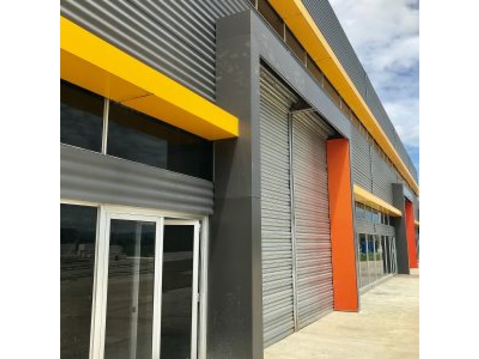SEA CONFIABLE ALQUILA BODEGA EN PARQUE INDUSTRIAL JUAN DIAZ — foto 2