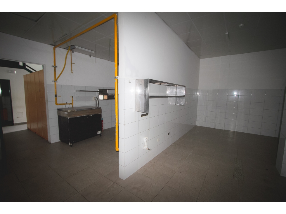 Alquiler Comercial en San Francisco:190 m2 con Terraza y Red de Gas — foto 5