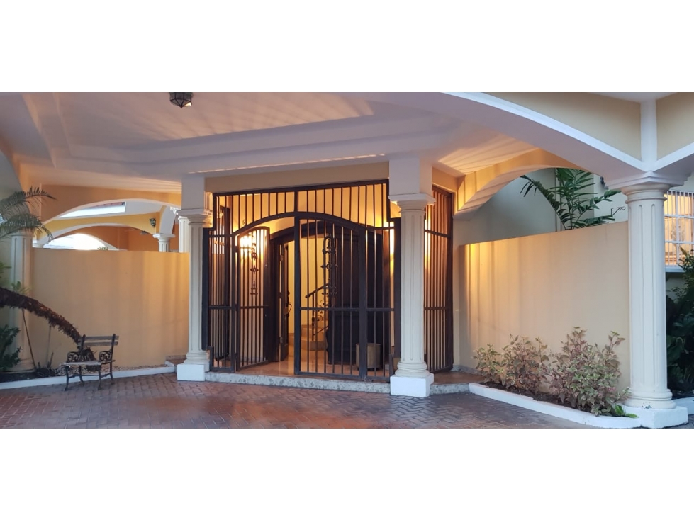 SEA Confiable Vende Lujosa Casa en Hato Pintado — foto 5