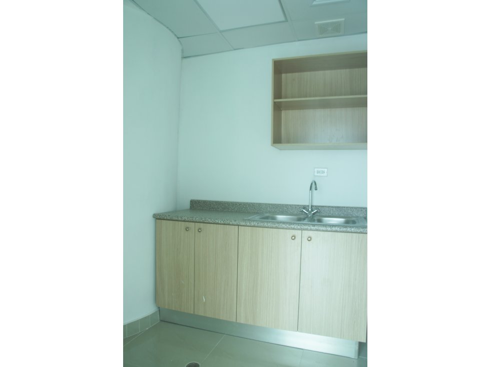 SEA CONFIABLE VENDE O ALQUILA EN OCEANIA BUSINESS PLAZA — foto 5