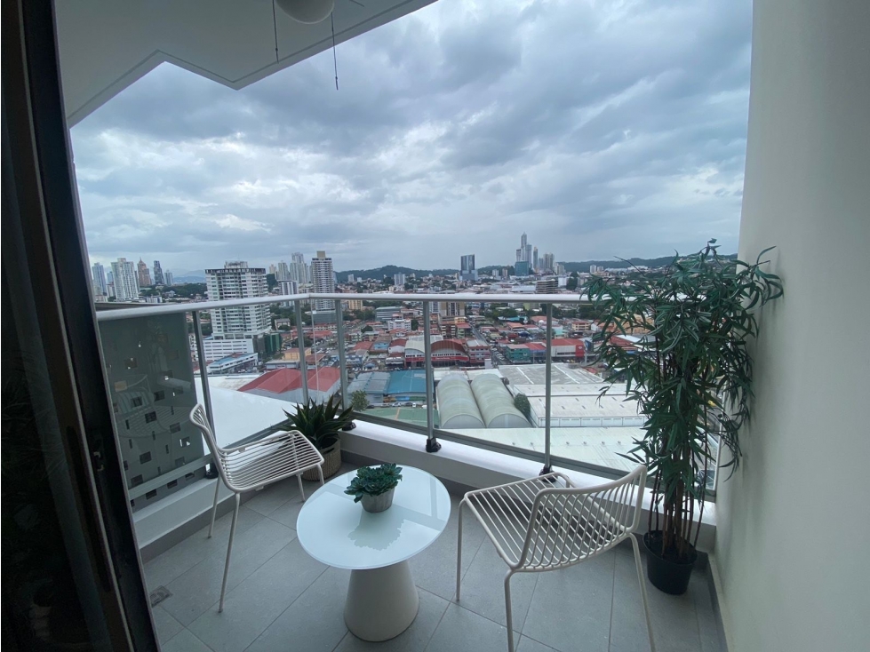 SEA CONFIABLE VENDE APARTAMENTO PH RISE 2 RECAMARAS MAS SALA FAMILIAR — foto 3