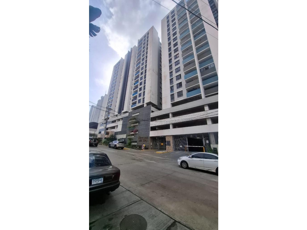 SEA CONFIABLE VENDE APARTAMENTO EN PH TERRAZAS DEL REY