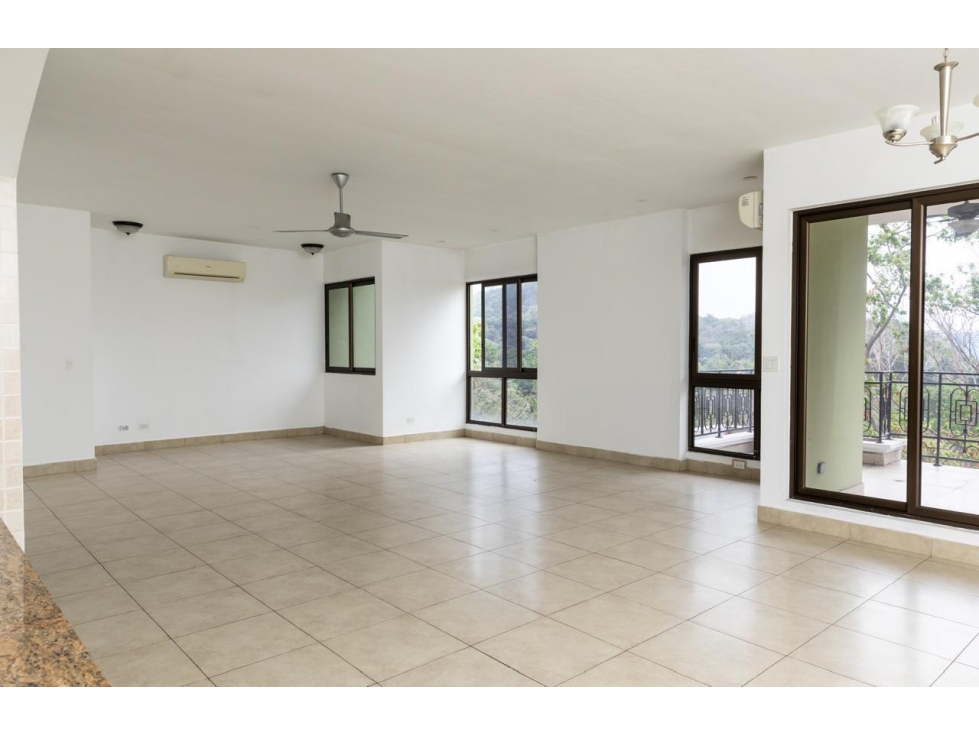 SEA CONFIABLE VENDE APARTAMENTO EN PH AMADOR HEIGHTS 3 RECAMARAS — foto 2