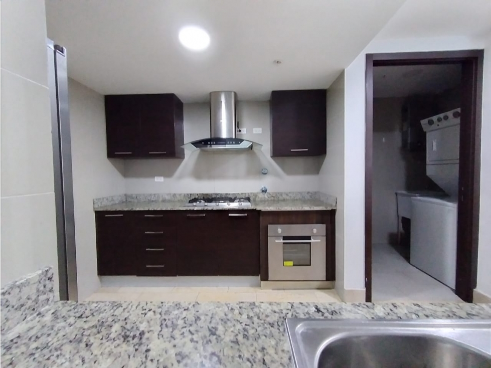 SEACONFIABLE VENDE APARTAMENTO EN GRAND TOWER 2 RECAMARAS — foto 4