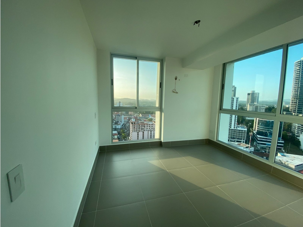SEA CONFIABLE VENDE APARTAMENTO PH ALTAMIRA 3 RECAMAS — foto 6