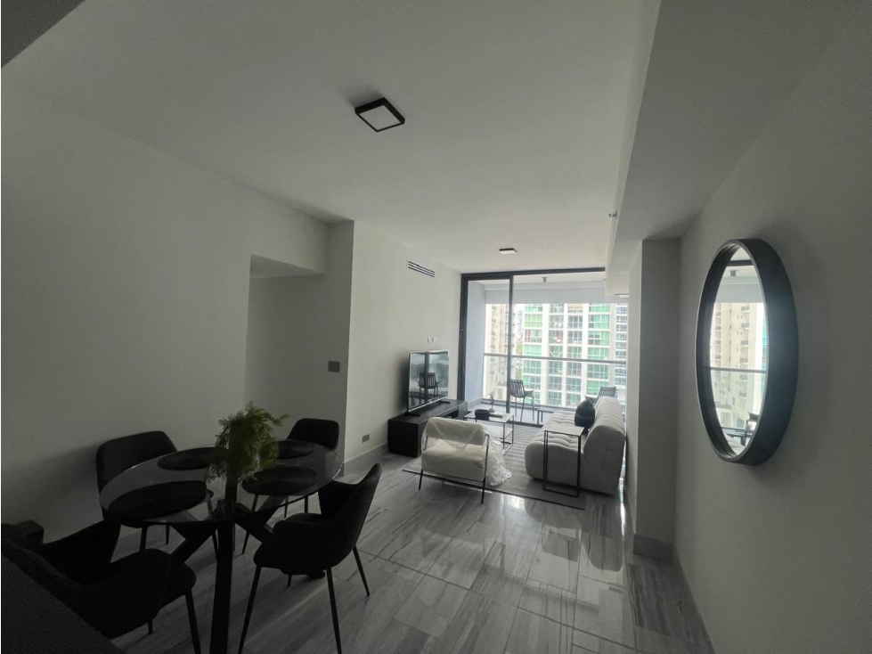 SEA CONFIABLE VENDE O ALQUILA APARTAMENTO PH NUOVO ARMANI/CASA