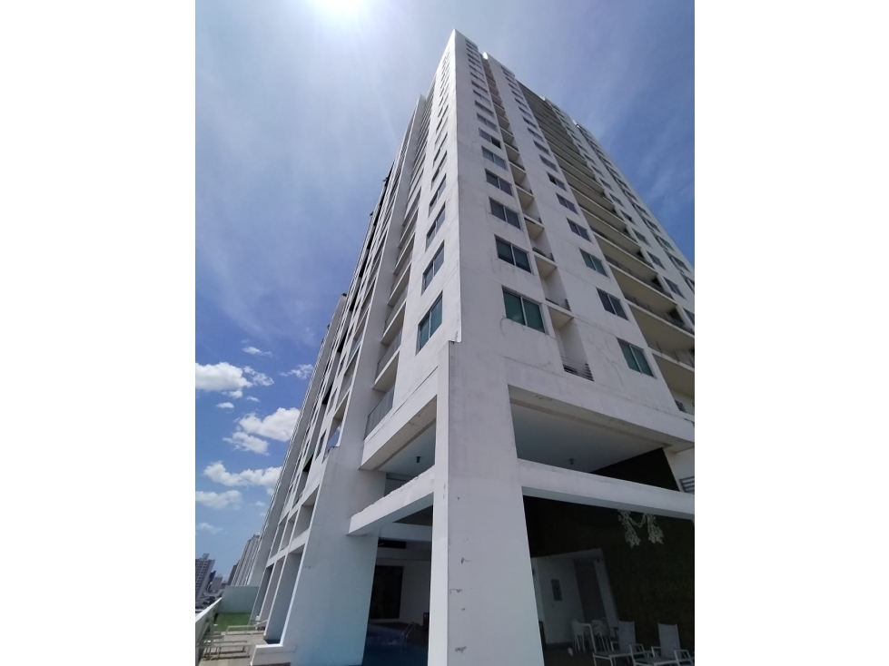 SEA CONFIABLE VENDE REMATE BANCARIO PH MIDPARK 2 RECAMARAS