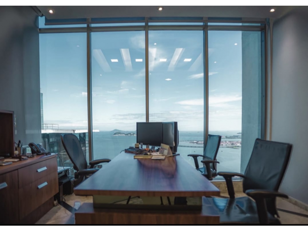 SEA CONFIABLE ALQUILA O VENDE OFICINAS EN AVENIDA BALBOA — foto 3