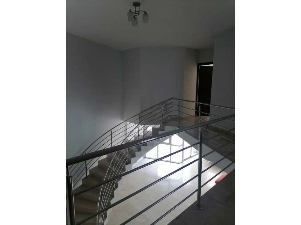 SEA Confiable Vende Apartamento PH The Bridge Tipo Loft — foto 4