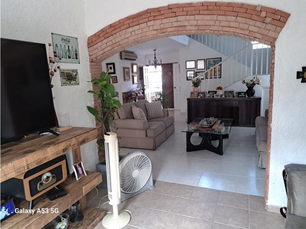 SEA CONFIABLE VENDE CASA EN FUENTE DEL FRESNO ALTOS DE PANAMA — foto 6