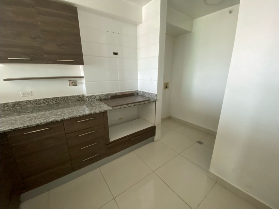 SEA CONFIABLE VENDE APARTAMENTO PH MIDPARK 2 RECAMARAS — foto 5