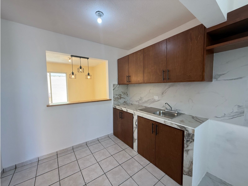 EXCELENTE OPORTUNIDAD Amplia casa en venta 3rec. 3baños — foto 5