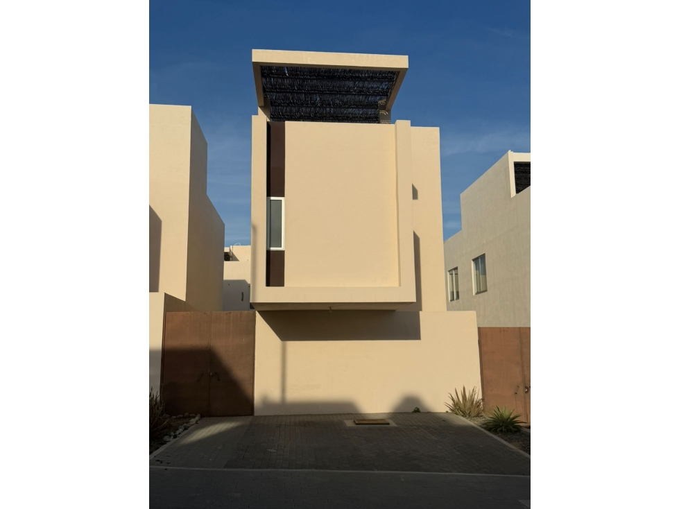 RENTA DE CASA EN PUNTO LOMAS, CABO SAN LUCAS, B.C.S JR-117