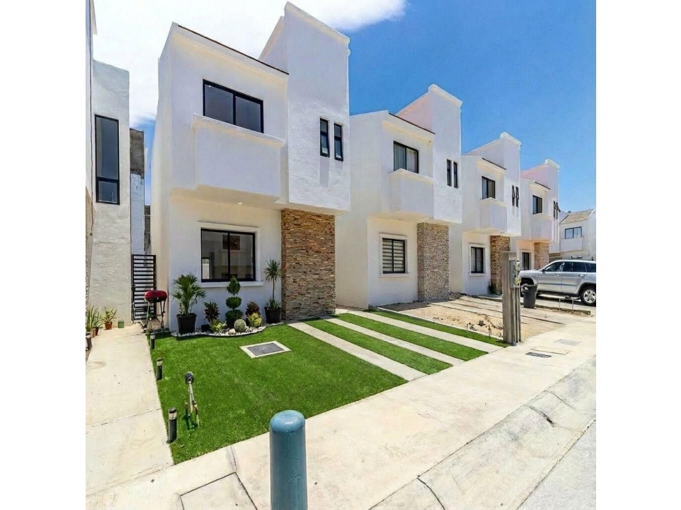 VENTA DE CASA LA CALMA EN RESIDENCIAL TERRAMAR, CABO SAN LUCAS, IB-52
