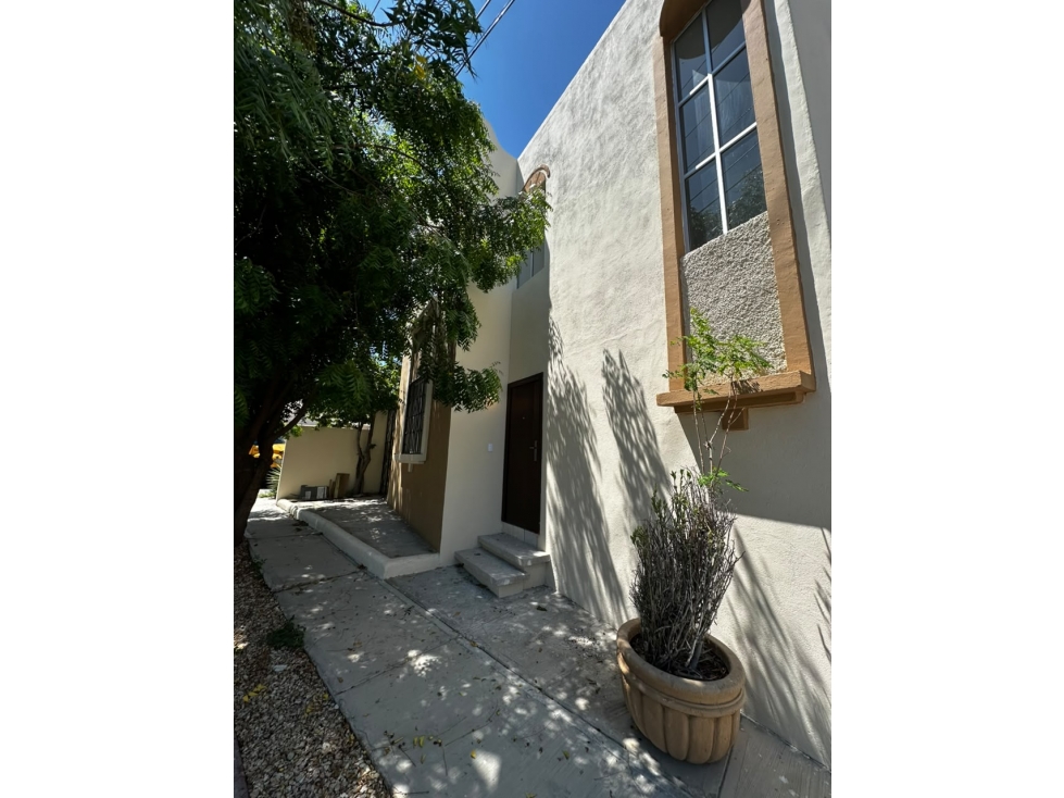 RENTA DE CASA EN JARDINES DEL SOL, CABO SAN LUCAS, B.C.S EM-197