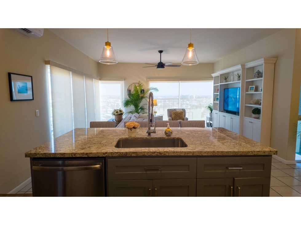 CENTRICO CONDO EN VENTA 2BED/2 BATH BLUE BAY Cabo San Lucas - 1