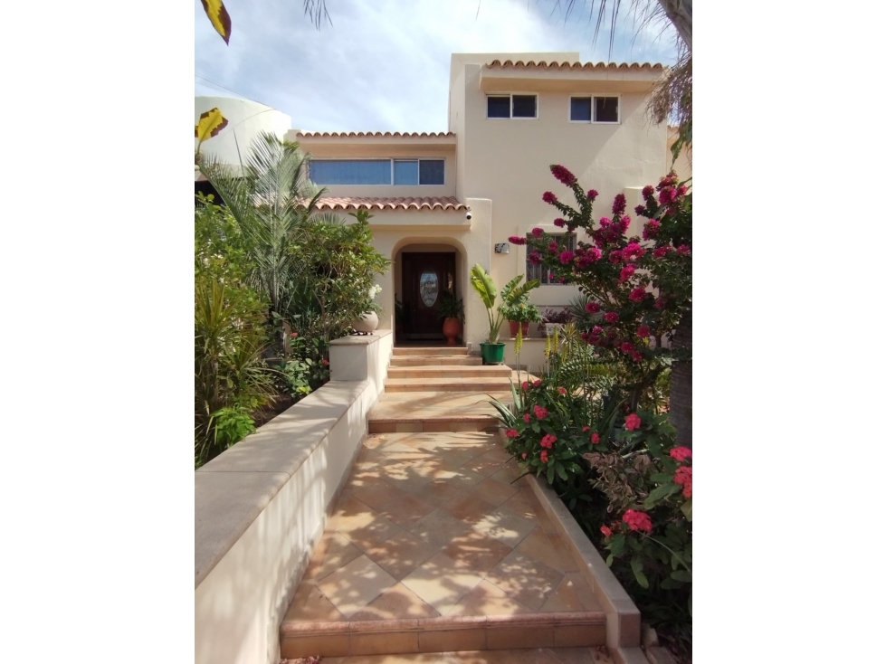 RENTA DE CASA EN MAGISTERIAL, SAN JOSÉ DEL CABO, B.C.S JR-57