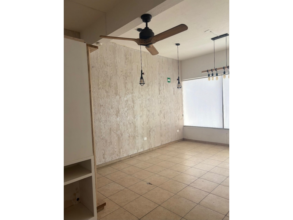 RENTA DE LOCAL COMERCIAL EN LÁZARO CÁRDENAS, CABO SAN LUCAS, MH-73 - 2