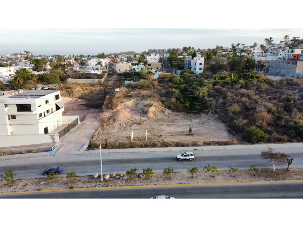 VENTA DE TERRENO EN BOULEVARD FORJADORES, SAN JOSÉ DEL CABO, IM-103 - 4