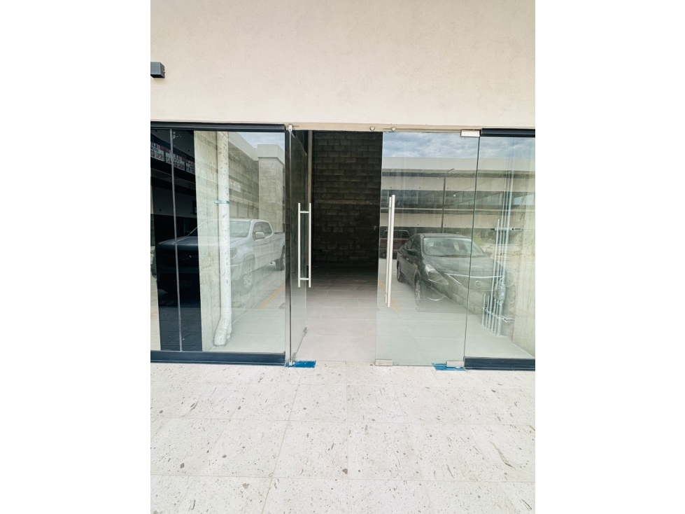 RENTA DE LOCAL COMERCIAL EN PLAZA JACARANDAS, CABO SAN LUCAS, IB-52 - 5