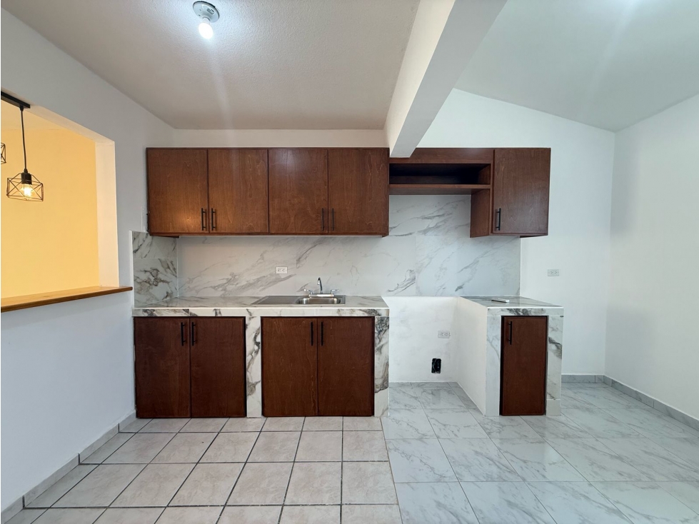 EXCELENTE OPORTUNIDAD Amplia casa en venta 3rec. 3baños — foto 3