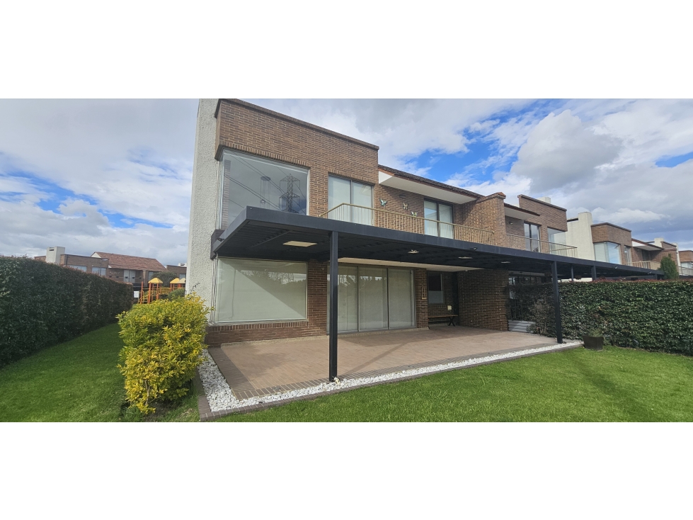 Iluminada, Privada y exclusiva Casa Campestre en Palo de Agua, Cota