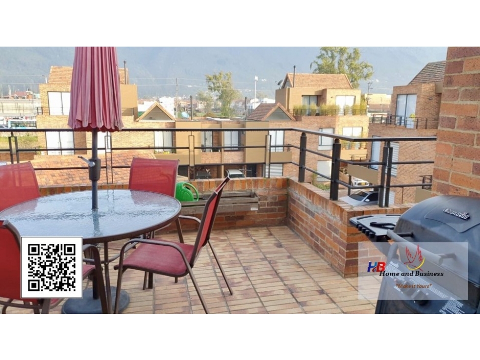 Casa con vista al Majuy en conjunto cerrado Cota Centro