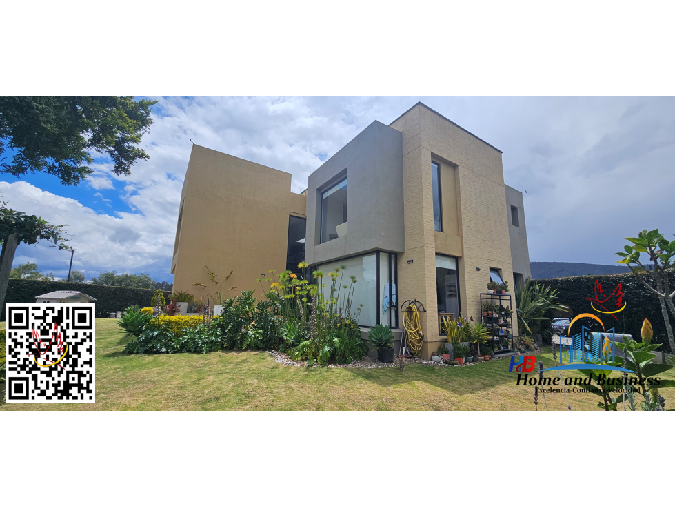 Exclusiva, Amplia y Hermosa Casa Campestre en Arborada de Cota