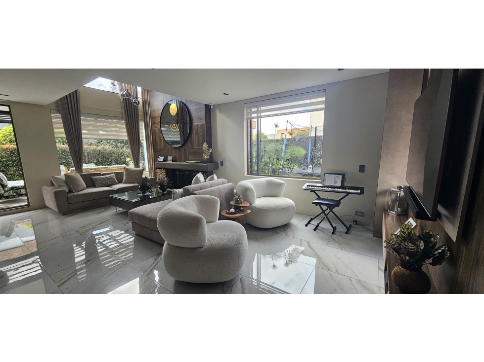 Hermosa, iluminada, exclusiva, remodelada Casa en Palo de Agua Cota — foto 5