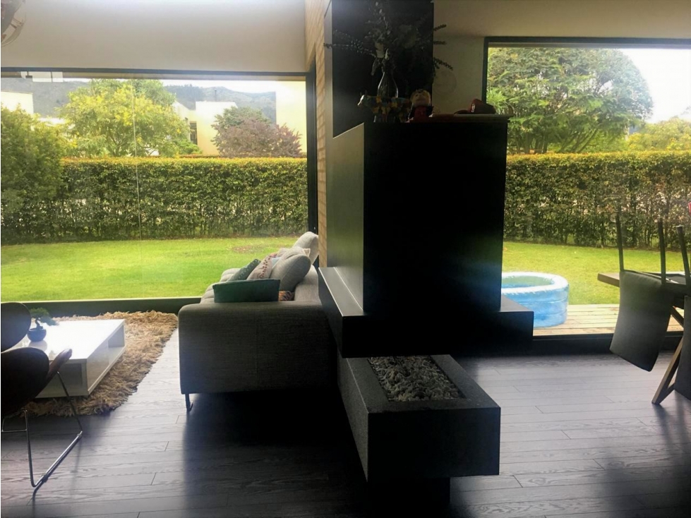 Exclusiva y Hermosa Casa Campestre en Arborada de Cota