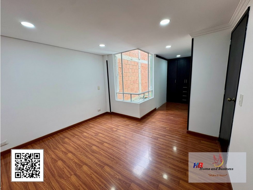 Casa Independiente de 186 m² con Altillo en Venta Cota Centro — foto 3