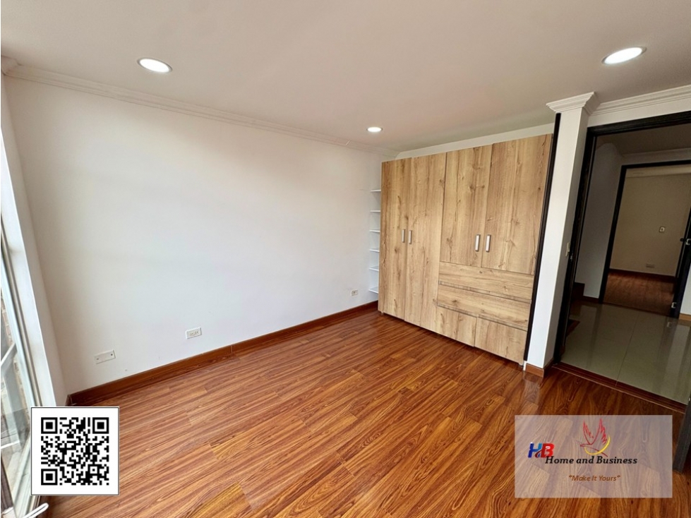 Casa Independiente de 186 m² con Altillo en Venta Cota Centro — foto 5