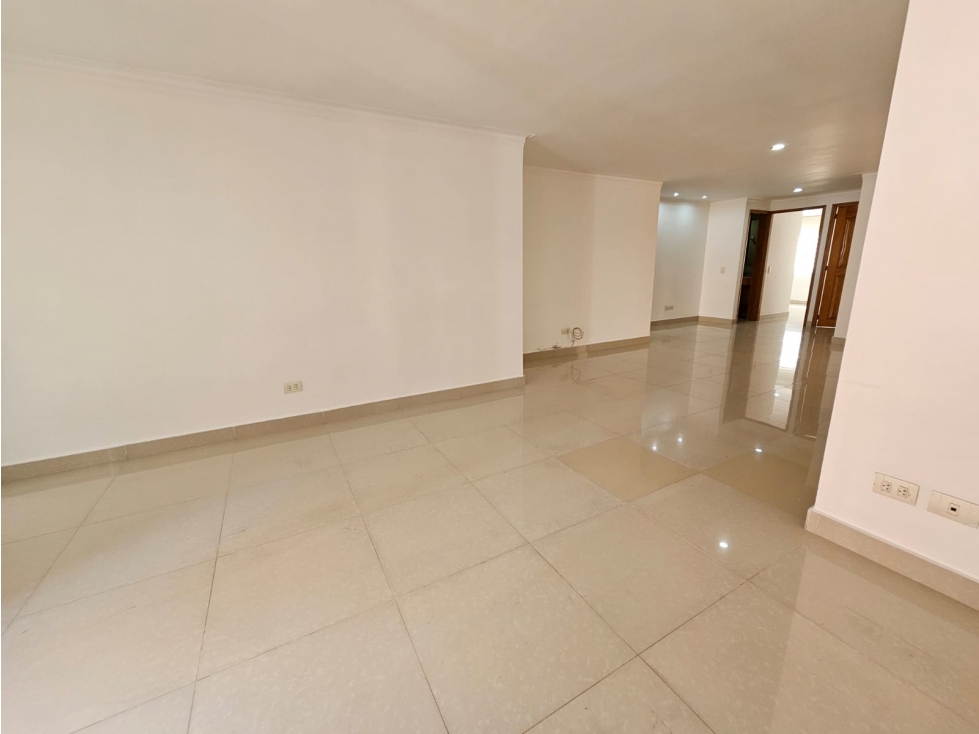 VENTA APARTAMENTO LAURELES EDIFICIO EXCLUSIVO — foto 2