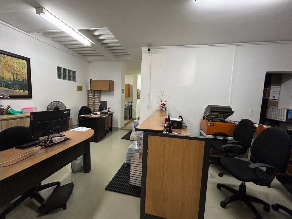 APARTA - OFICINA EN VENTA - EL MEJOR PUNTO DE LAURELES — foto 3