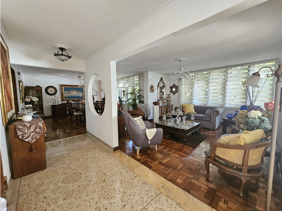 VENTA APARTAMENTO LAURELES