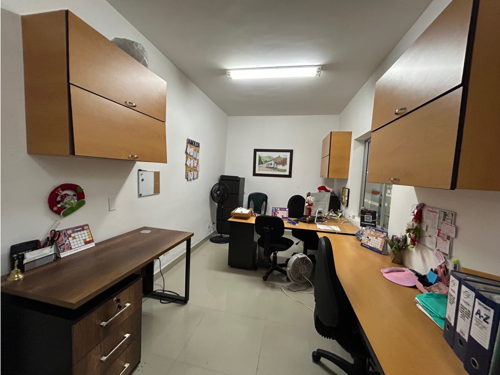 APARTA - OFICINA EN VENTA - EL MEJOR PUNTO DE LAURELES — foto 5