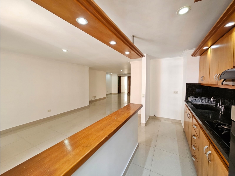 VENTA APARTAMENTO LAURELES EDIFICIO EXCLUSIVO — foto 5