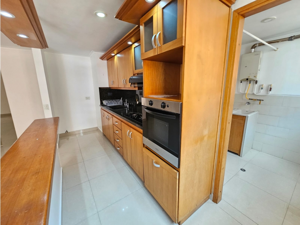 VENTA APARTAMENTO LAURELES EDIFICIO EXCLUSIVO — foto 3