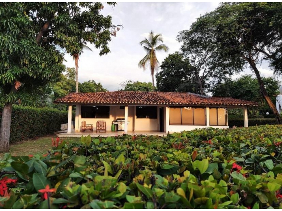 Venta de cabaña en frente de la playa, en Don Jaca, Santa Marta - 1
