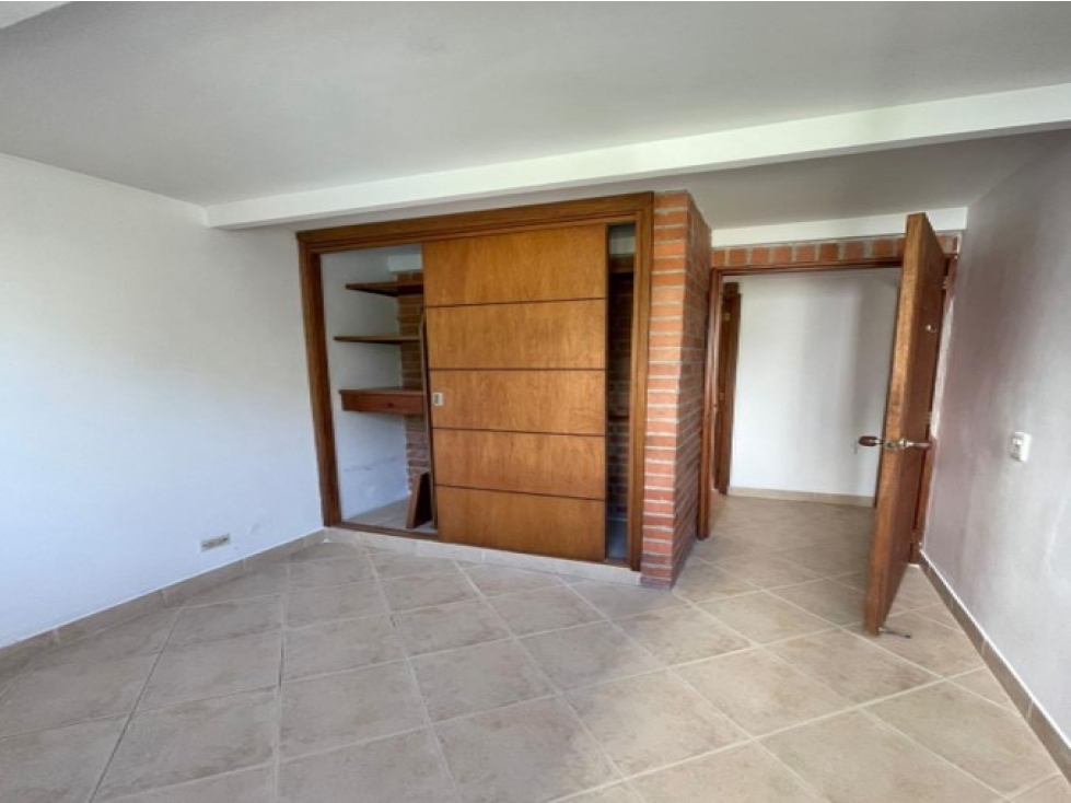 Apartamento En Venta Loma Del Indio Medellín — foto 2