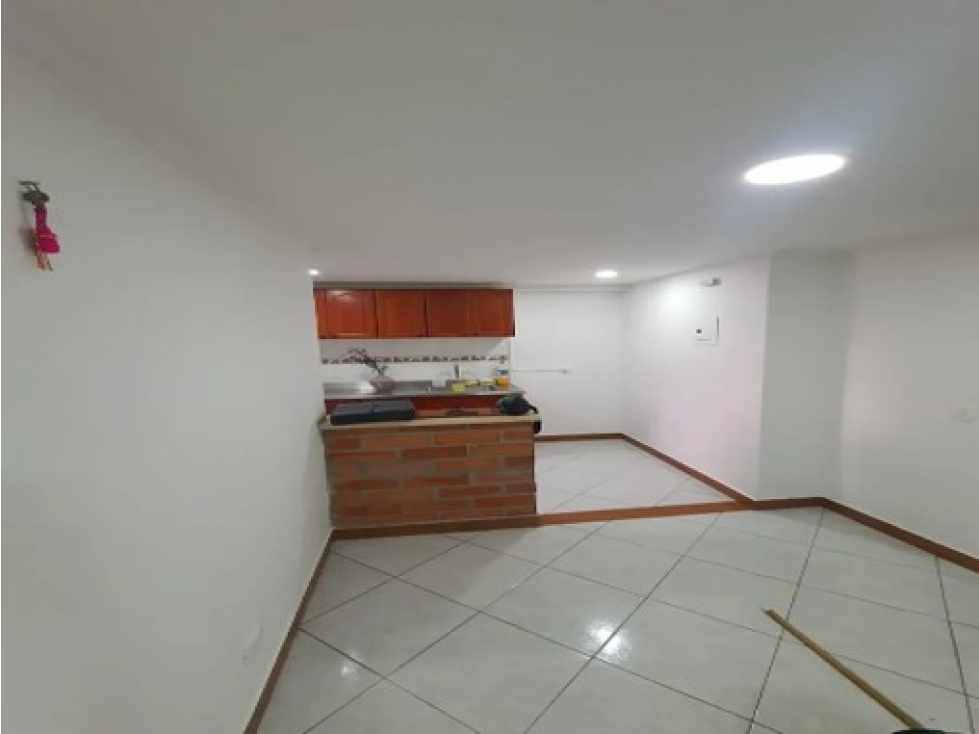 Apartamento En Venta Loma Del Indio Medellín — foto 2