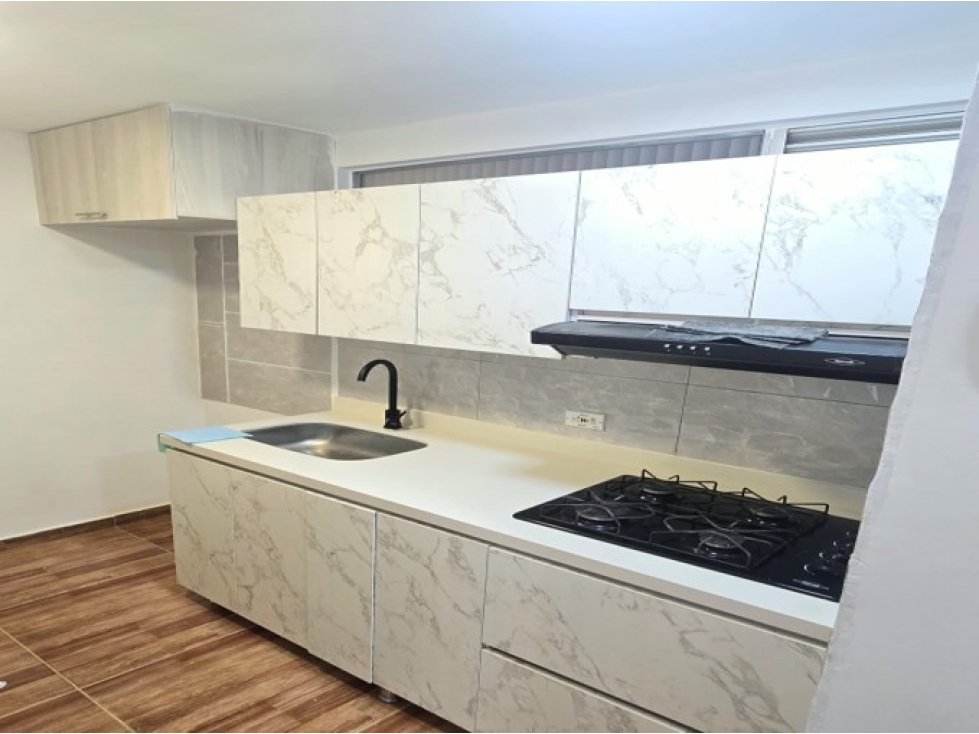 Apartamento En Arriendo En Calasanz Medellín — foto 3