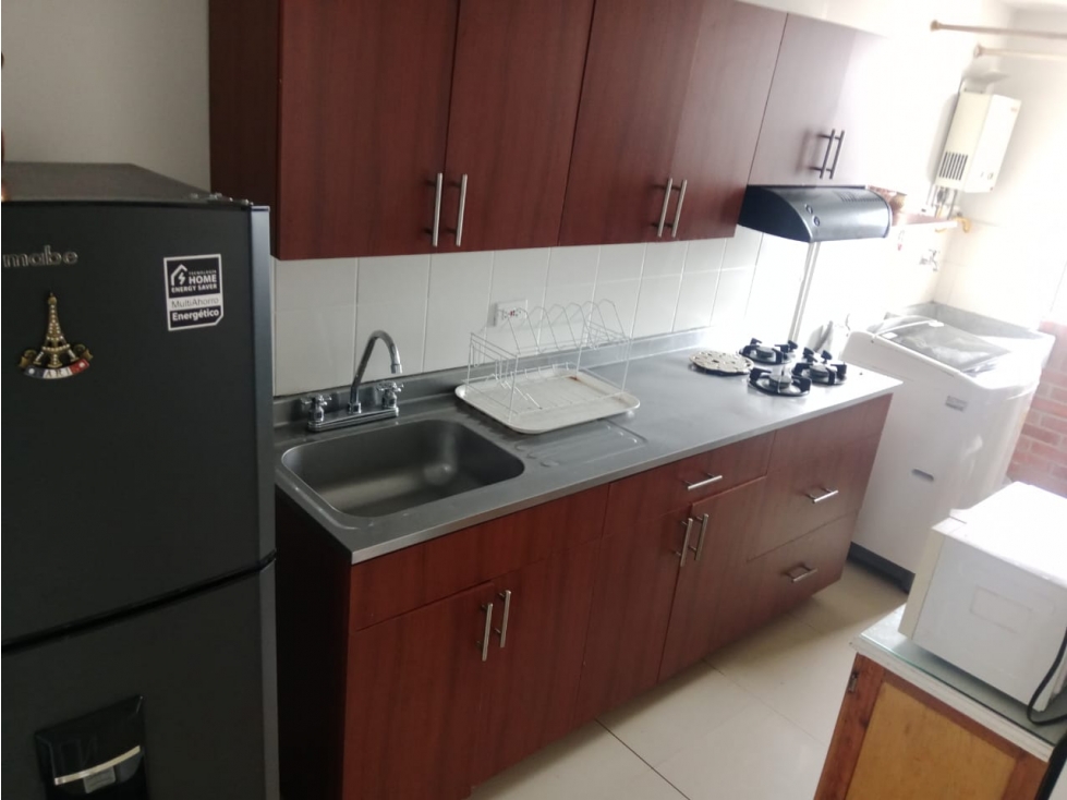 Apartamento en Venta En Loma De Los Bernal Parte Alta-Altavista — foto 4