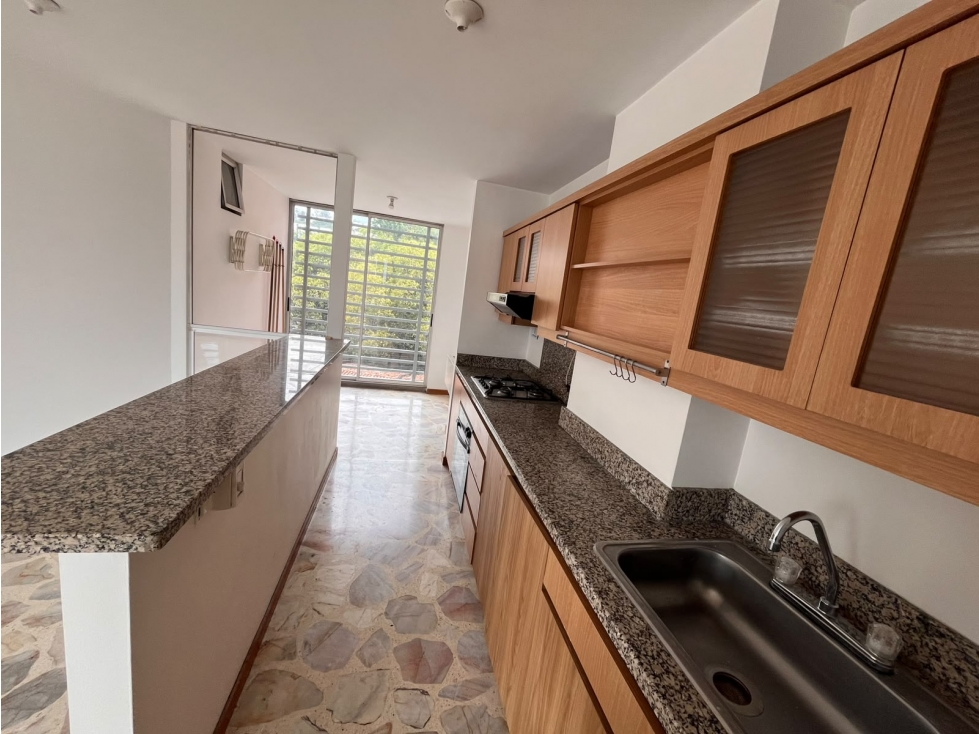 Apartamento En Venta En La Almería Medellín — foto 4