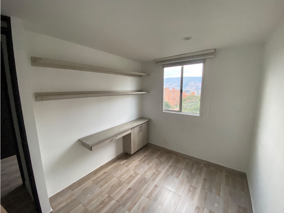 Apartamento En Venta Loma De Los Bernal Medellín — foto 6