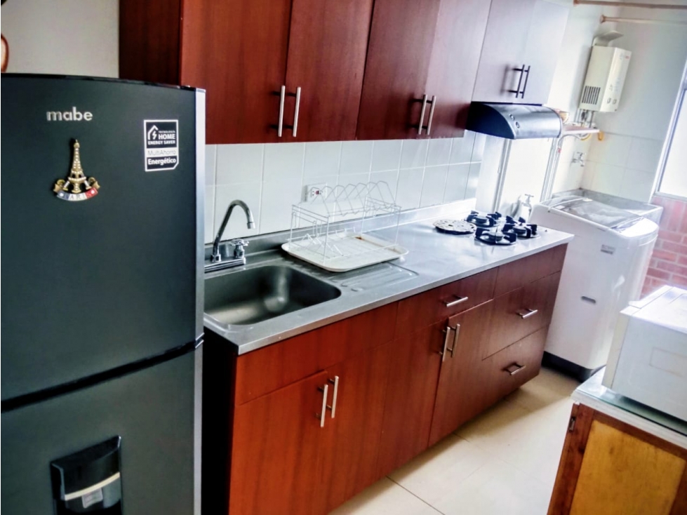 Apartamento en Venta En Loma De Los Bernal Parte Alta-Altavista — foto 5